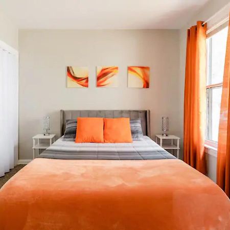 La Naranja Retreat - Cozy Duplex Near Downtown With Parking, 300 Mb Wifi & Self Check In Villa Cleveland Esterno foto