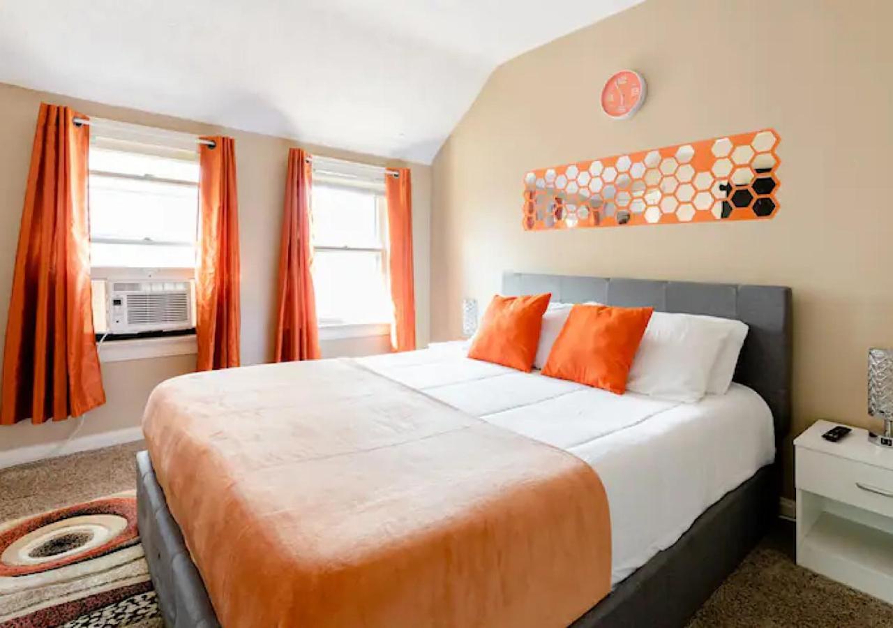 La Naranja Retreat - Cozy Duplex Near Downtown With Parking, 300 Mb Wifi & Self Check In Villa Cleveland Esterno foto