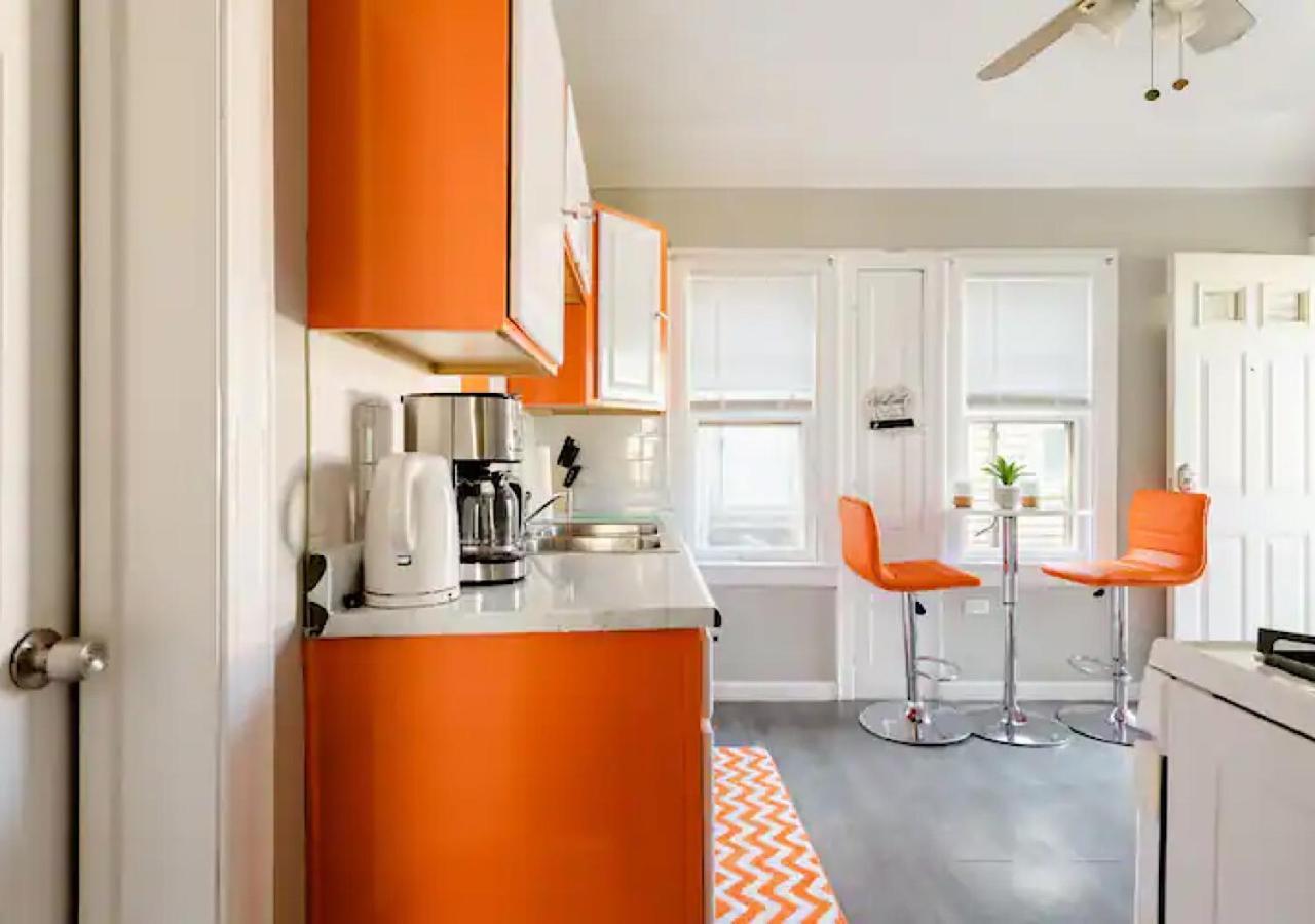 La Naranja Retreat - Cozy Duplex Near Downtown With Parking, 300 Mb Wifi & Self Check In Villa Cleveland Esterno foto