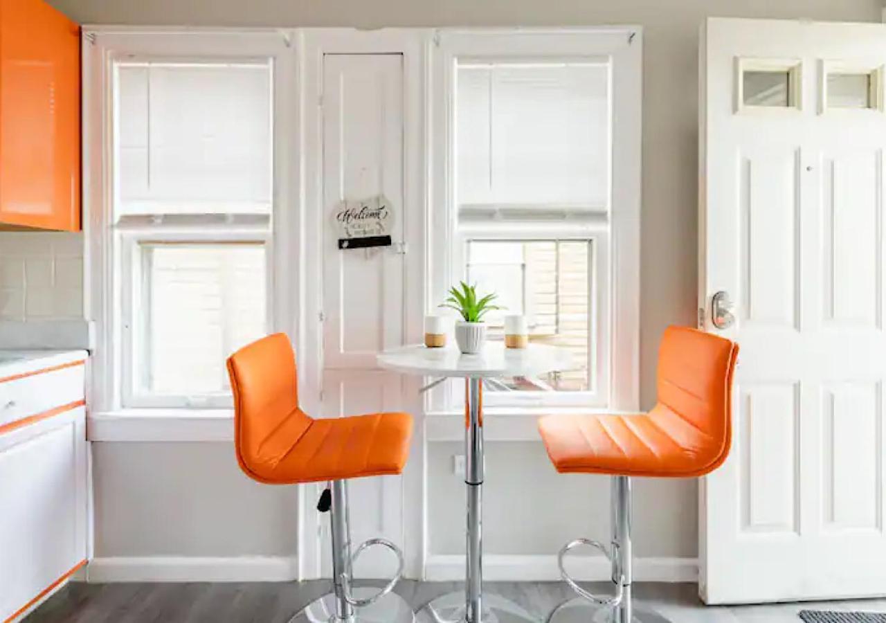 La Naranja Retreat - Cozy Duplex Near Downtown With Parking, 300 Mb Wifi & Self Check In Villa Cleveland Esterno foto