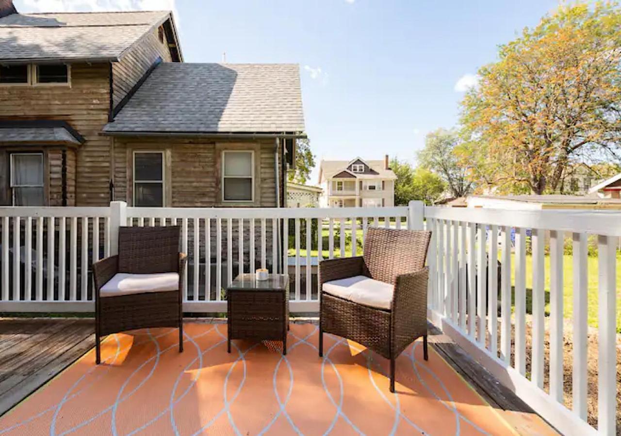 La Naranja Retreat - Cozy Duplex Near Downtown With Parking, 300 Mb Wifi & Self Check In Villa Cleveland Esterno foto