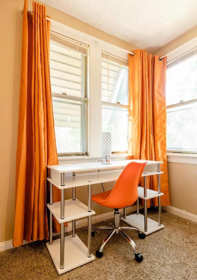 La Naranja Retreat - Cozy Duplex Near Downtown With Parking, 300 Mb Wifi & Self Check In Villa Cleveland Esterno foto
